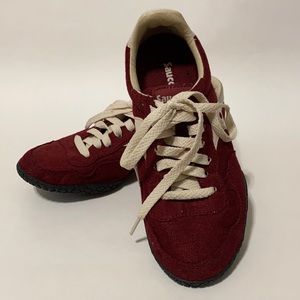 Saucony Bullet Sneakers, Burgundy and Cream, Women’s Size 6